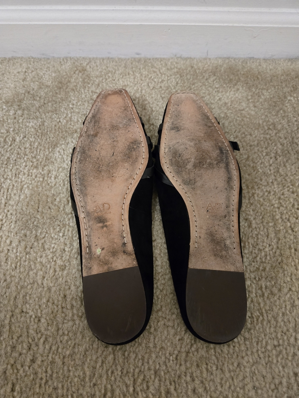 AD & Daughters Womens Corya Black Suede Flat Mules Size 8 - Picture 6 of 6